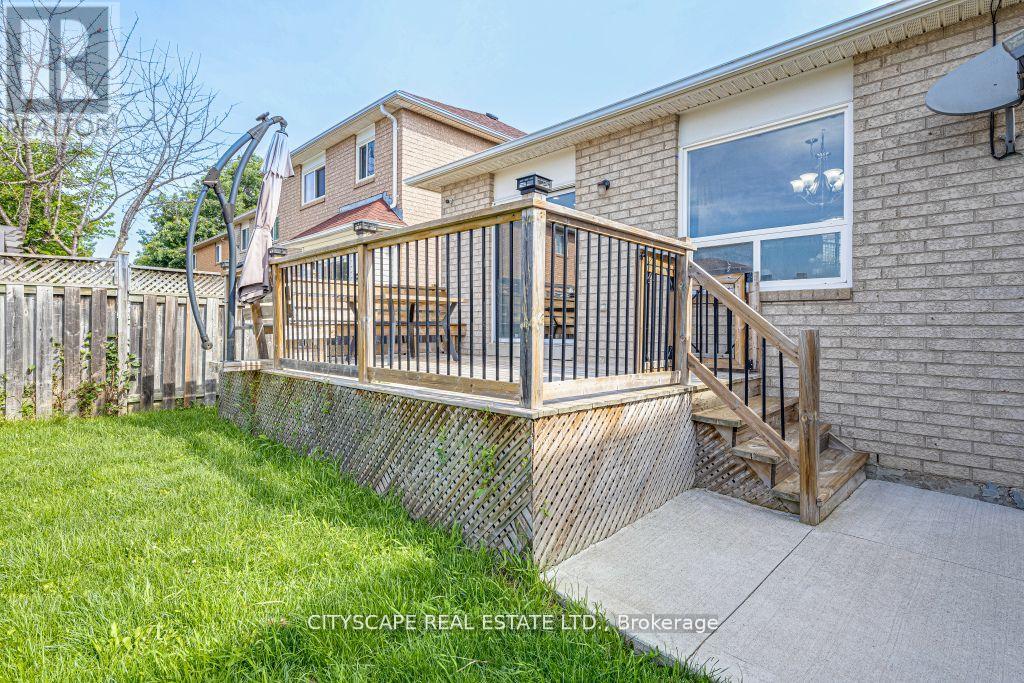 59 Saddletree Trail, Brampton (Brampton West), Ontario  L6X 4N1 - Photo 39 - W9256963