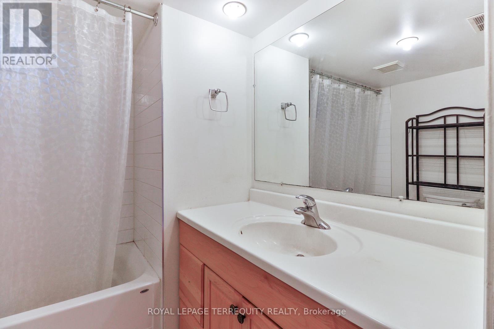 27 Crestridge Hts Road, Toronto (Willowridge-Martingrove-Richview), Ontario  M9P 1A3 - Photo 27 - W9257275