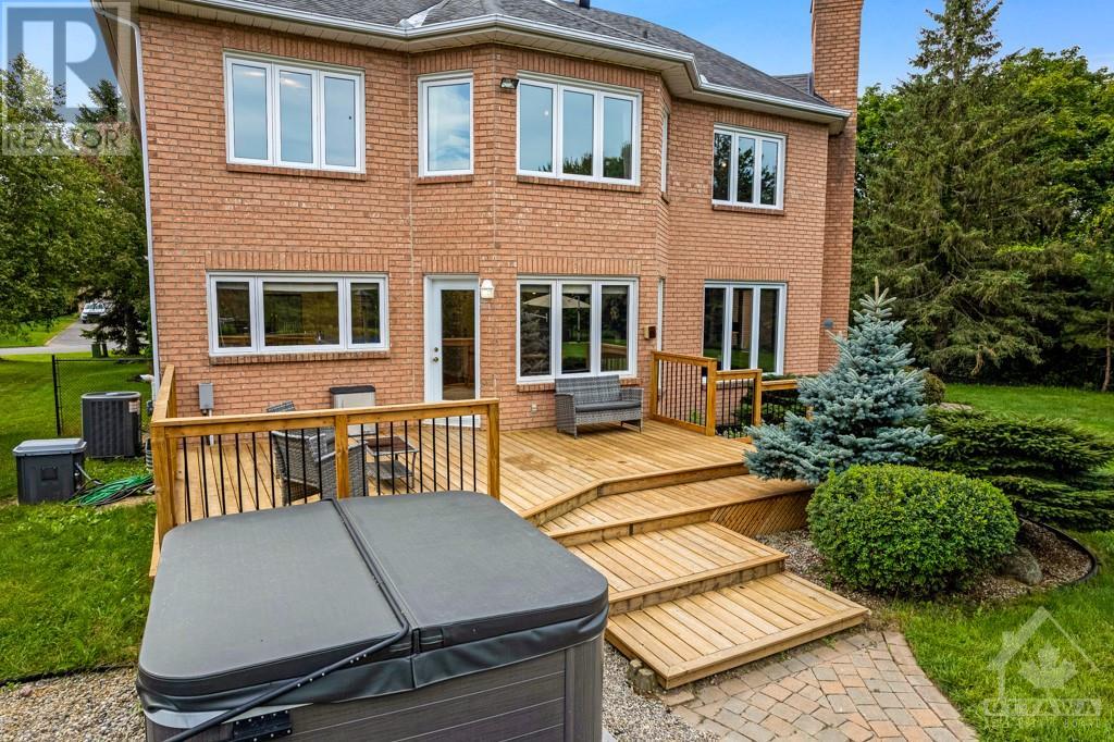 5525 Pettapiece CrescentOttawa, Ontario  K4M 1C6 - Photo 28 - X9516954