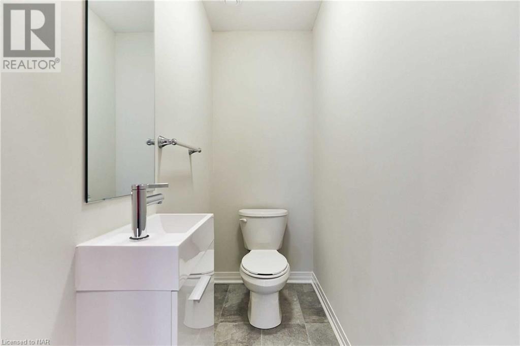 1670 Pleasure Valley Path, Oshawa, Ontario  L1G 0E3 - Photo 4 - 40631883