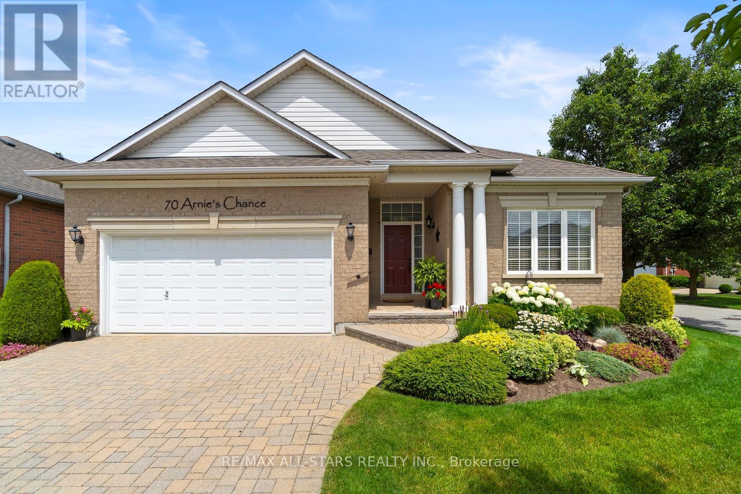 70 Arnie's Chance, Whitchurch-Stouffville (Ballantrae), Ontario  L4A 1L7 - Photo 1 - N9257538