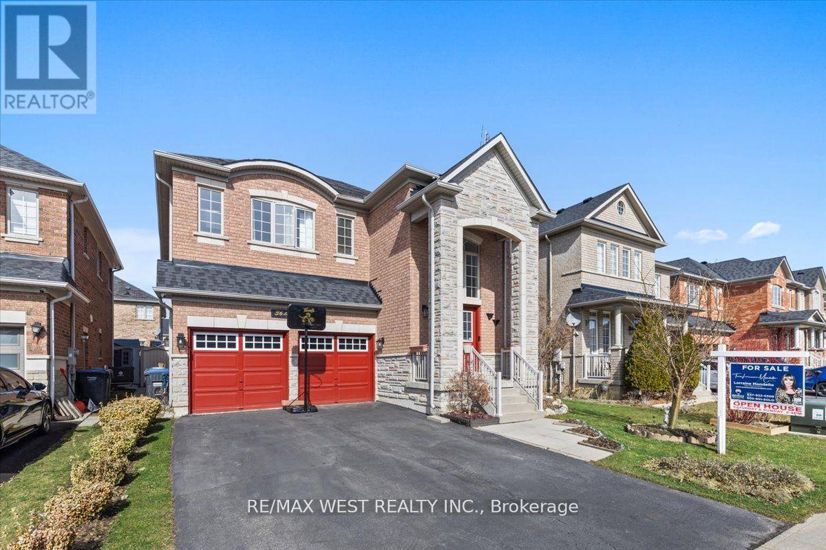 36 Lexington Road, Brampton (Bram East), Ontario  L6P 2B6 - Photo 2 - W9257607