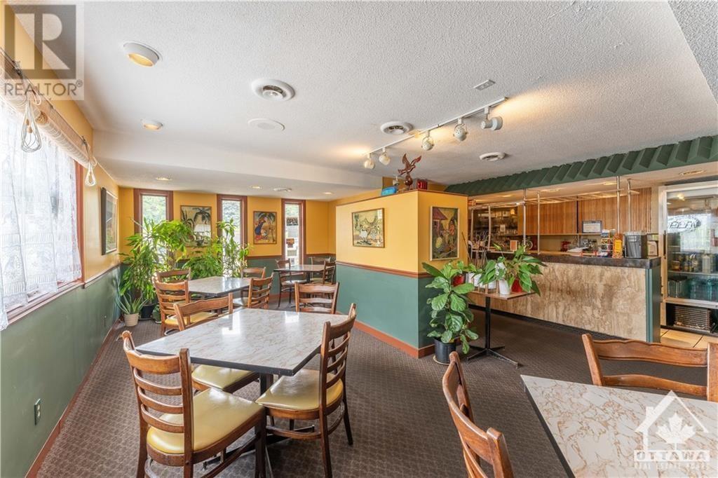 1690 Montreal RoadOttawa, Ontario  K1J 6N5 - Photo 10 - X9517013