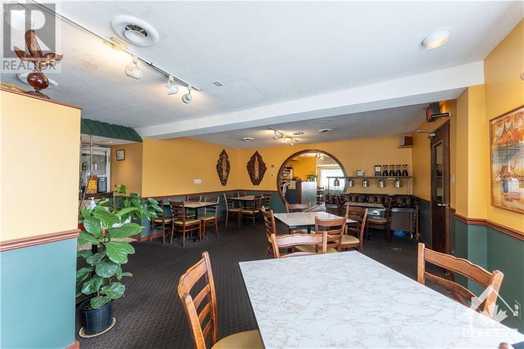 1690 Montreal RoadOttawa, Ontario  K1J 6N5 - Photo 11 - X9517013