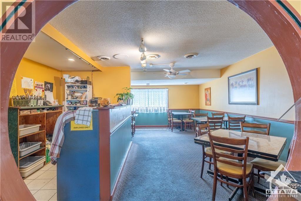 1690 Montreal RoadOttawa, Ontario  K1J 6N5 - Photo 15 - X9517013