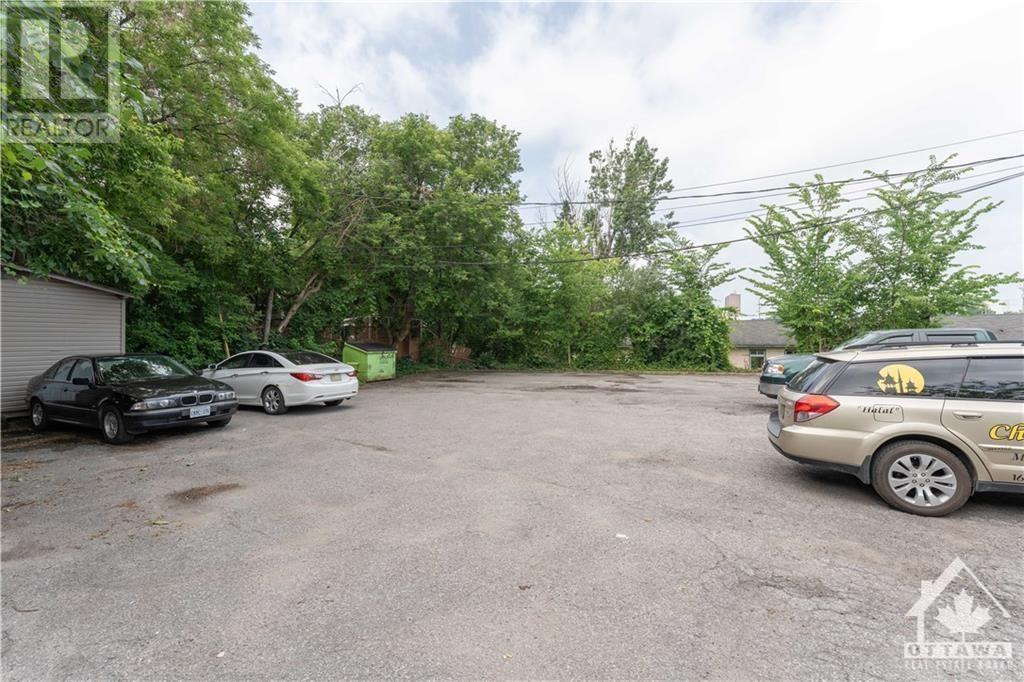 1690 Montreal RoadOttawa, Ontario  K1J 6N5 - Photo 25 - X9517013