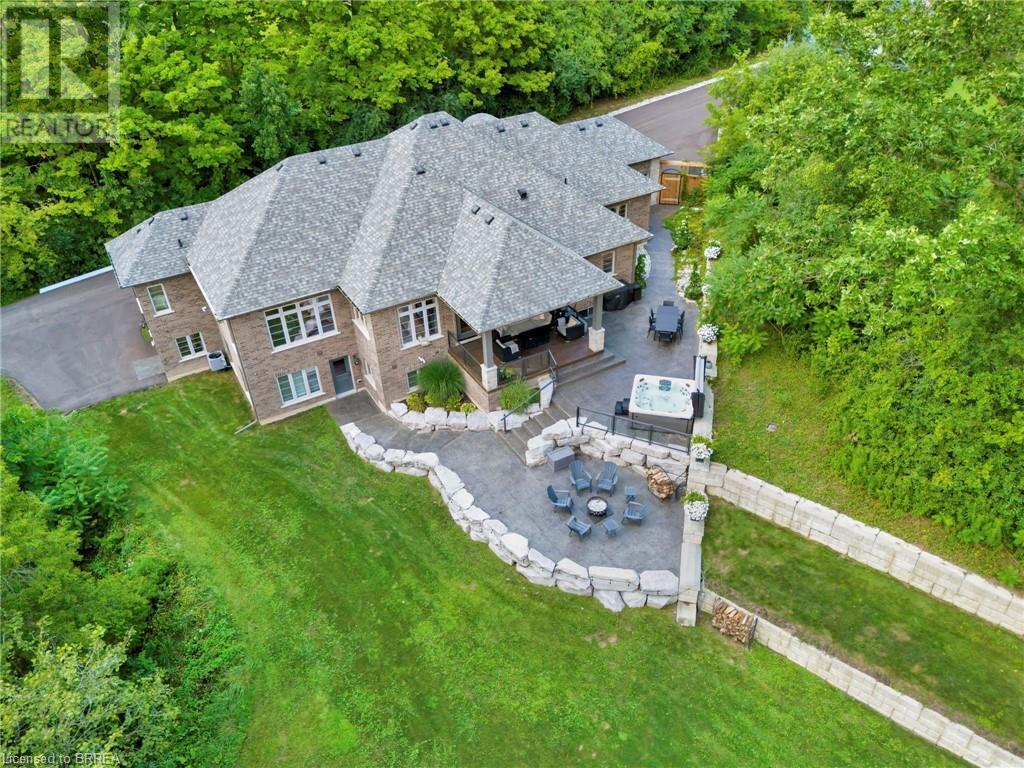 61 East Harris Road, Brantford, Ontario  N3T 5L4 - Photo 1 - 40603631