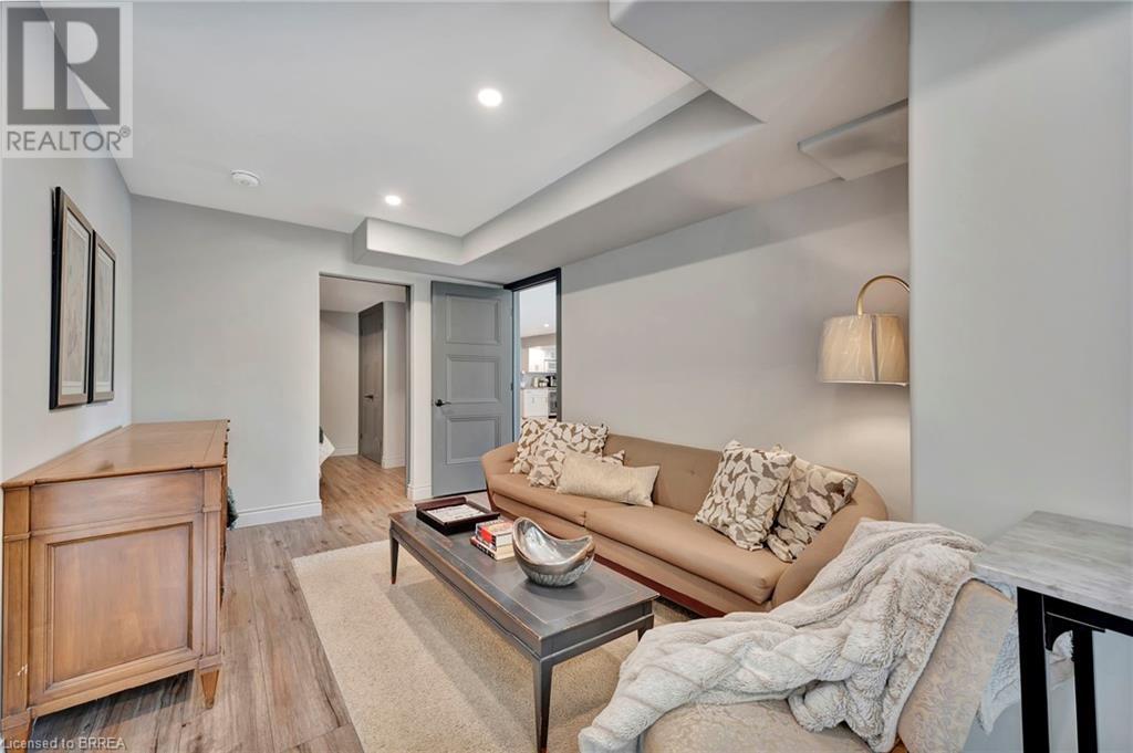 61 East Harris Road, Brantford, Ontario  N3T 5L4 - Photo 44 - 40603631