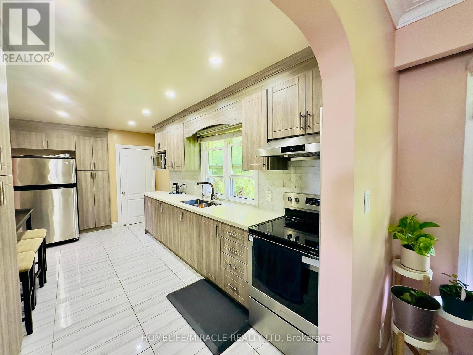 9800 Britania Road, Milton, Ontario  L9T 7E8 - Photo 14 - W9257592