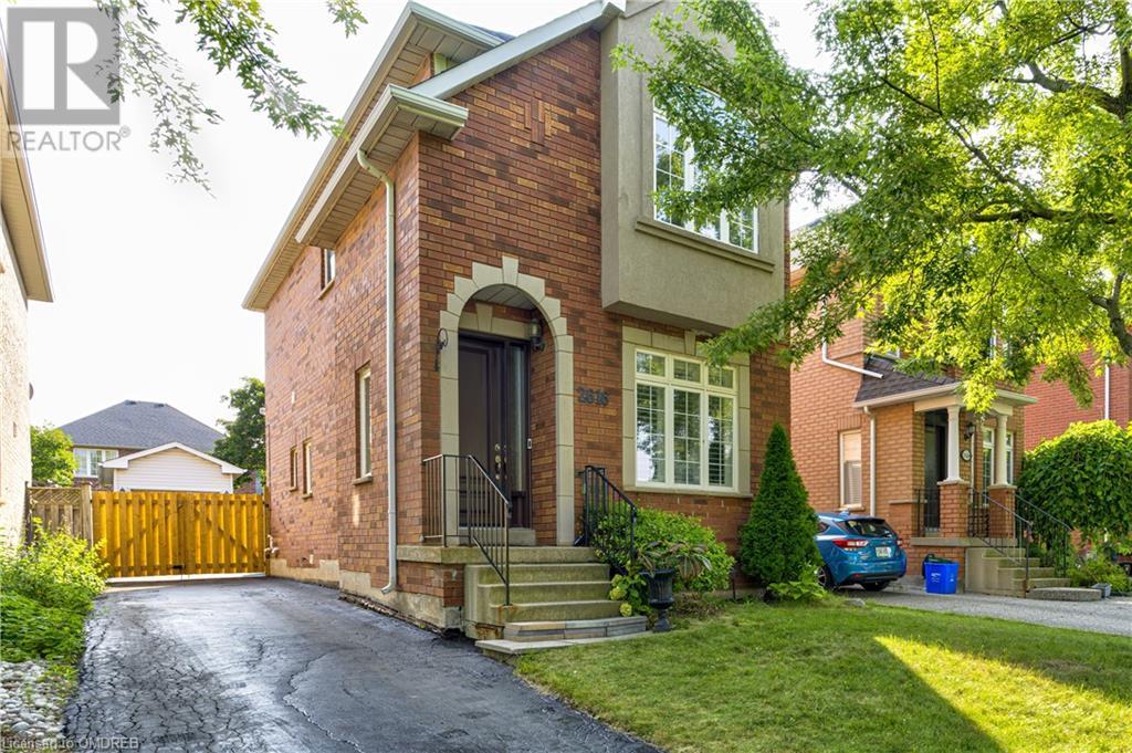 2616 CASTLE HILL Crescent, oakville, Ontario