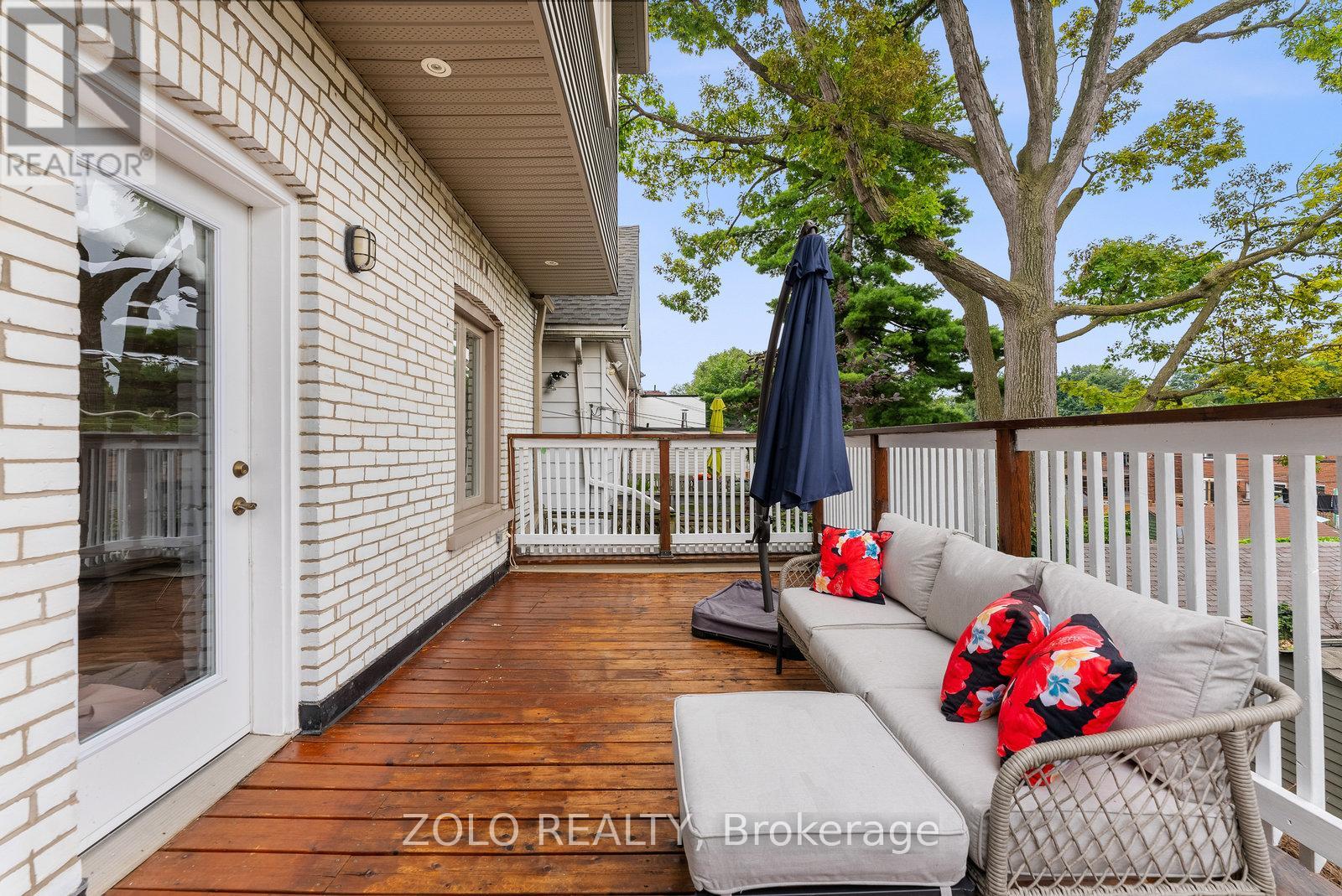 326 Highfield Road, Toronto (Greenwood-Coxwell), Ontario  M4L 2V5 - Photo 15 - E9257623