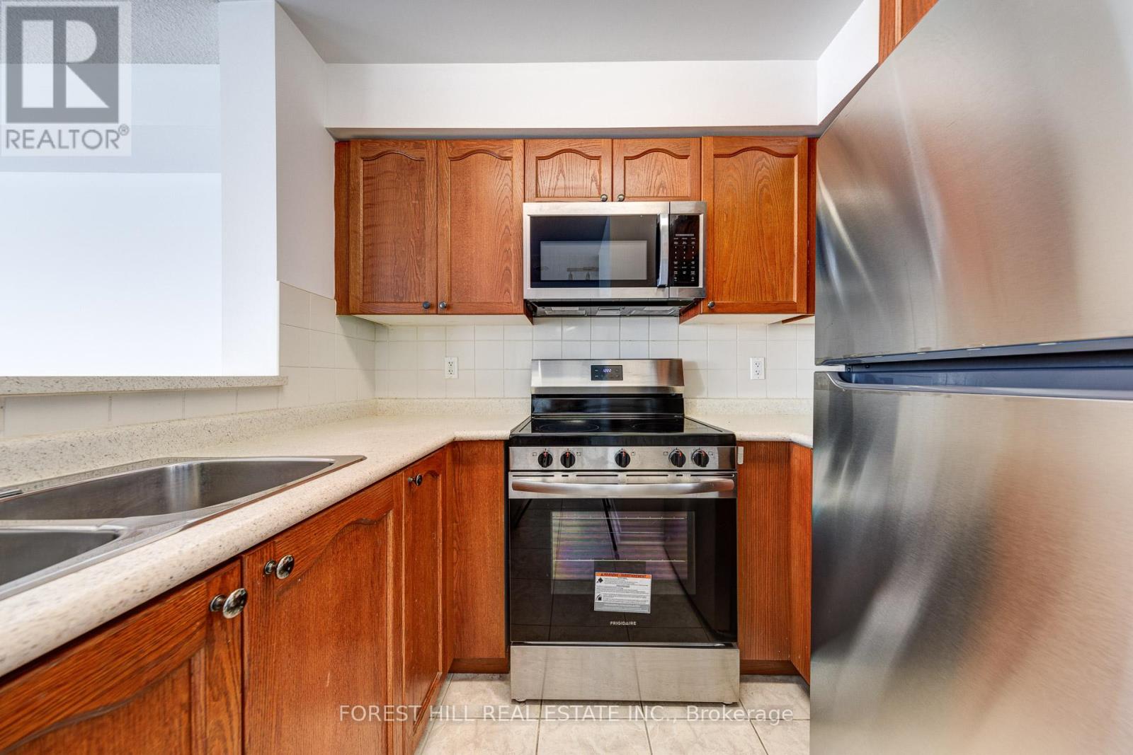 1508 - 7 Michael Power Place, Toronto (Islington-City Centre West), Ontario  M9A 0A4 - Photo 8 - W9258112