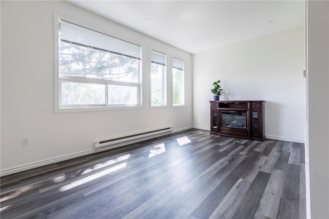 1967 Main Street W, Unit #9, Hamilton, Ontario  L8S 4P4 - Photo 12 - H4203133