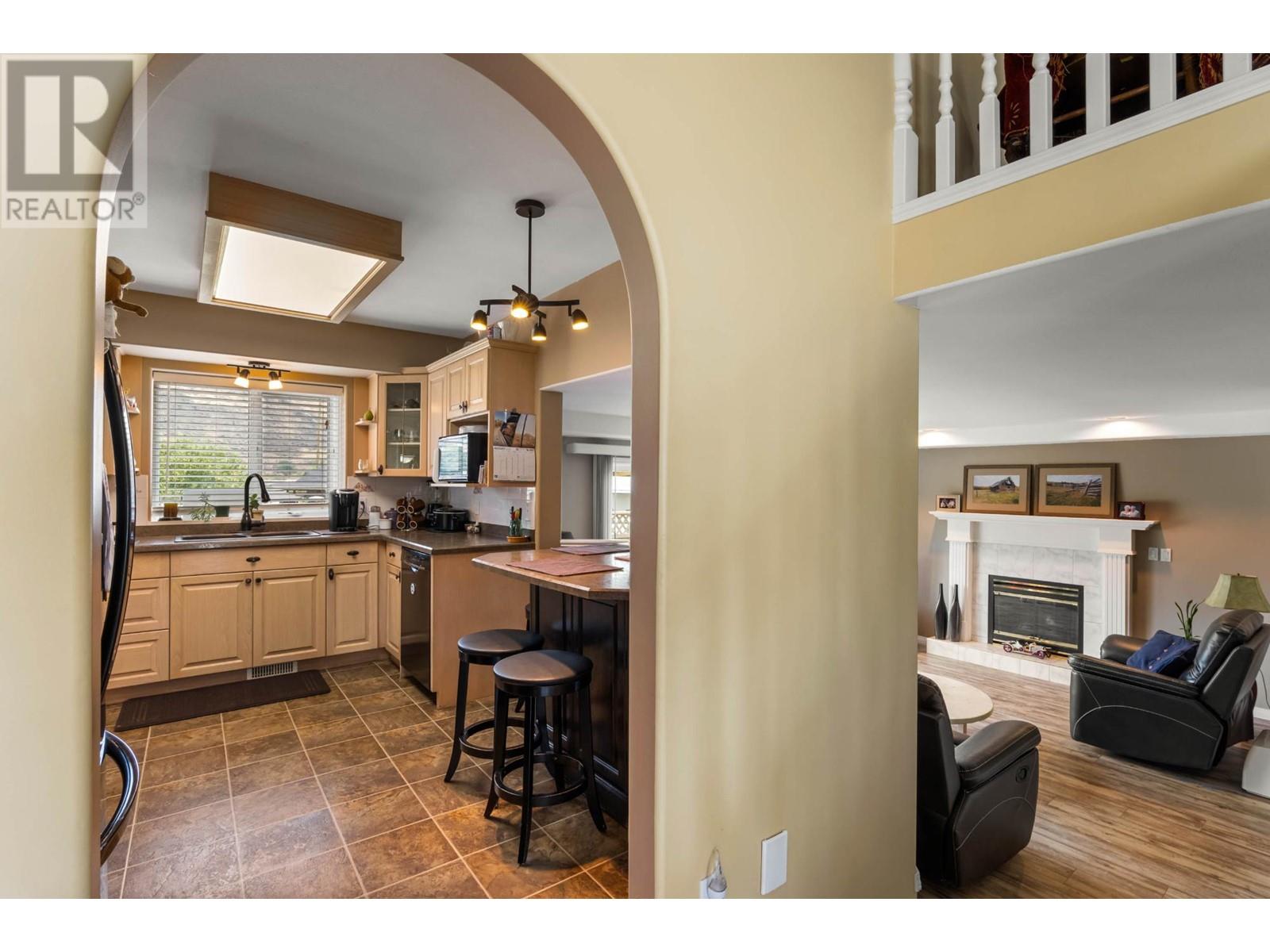 1095 Lincoln Crt, Kamloops, British Columbia  V2B 8L5 - Photo 12 - 180396