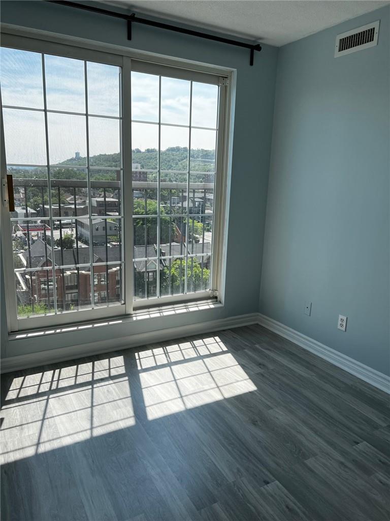 135 James Street, Unit #804, Hamilton, Ontario  L8P 2Z6 - Photo 4 - H4203154