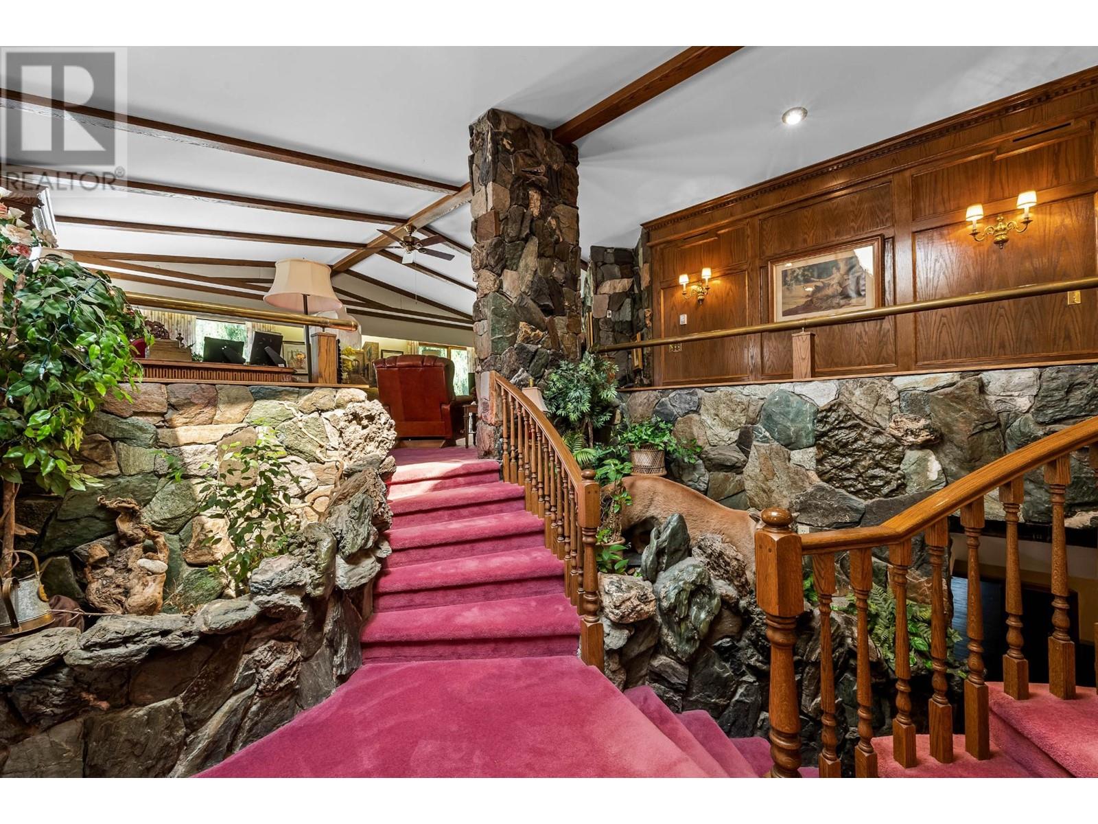 2690 Garcia Street, Merritt, British Columbia   - Photo 3 - 180402