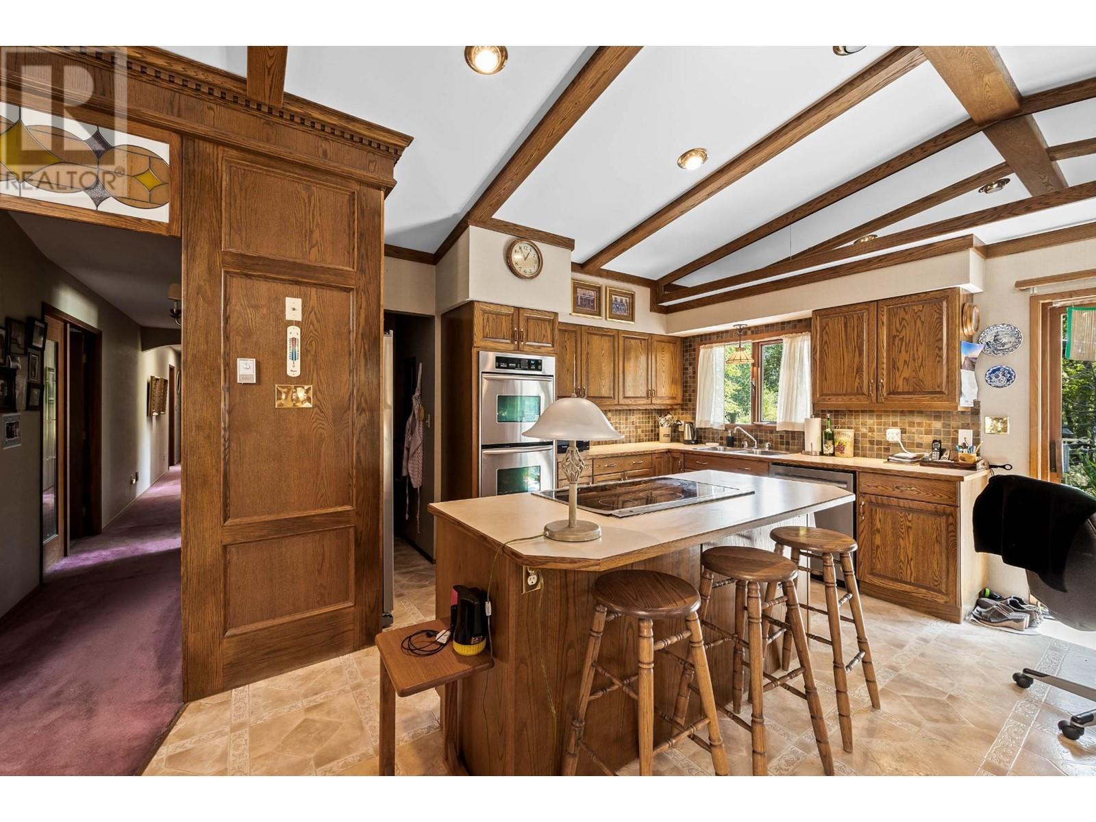 2690 Garcia Street, Merritt, British Columbia   - Photo 8 - 180402