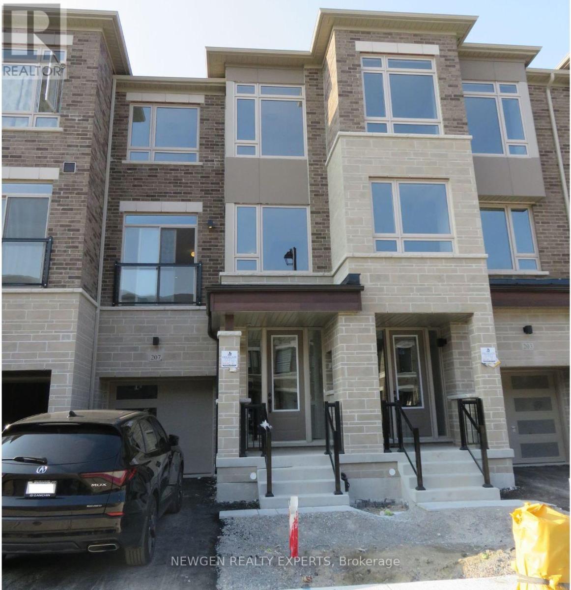 207 TENNANT CIRCLE, vaughan (vellore village), Ontario