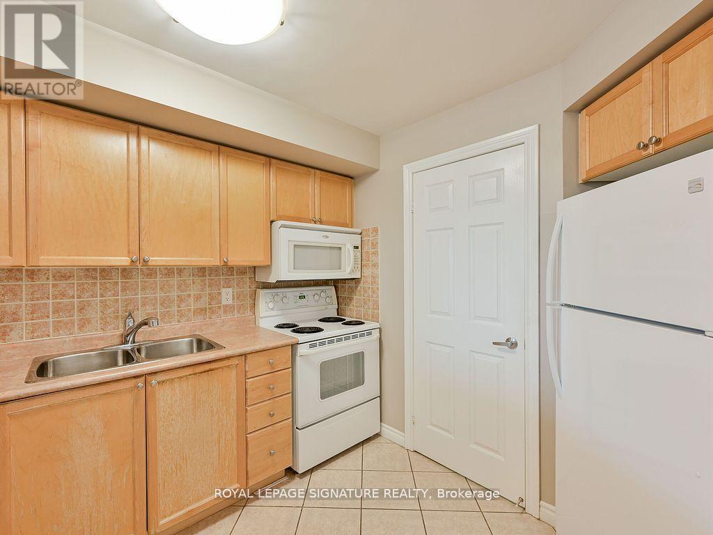 2501 - 3880 Duke Of York Boulevard, Mississauga (City Centre), Ontario  L5B 4M7 - Photo 13 - W9258501