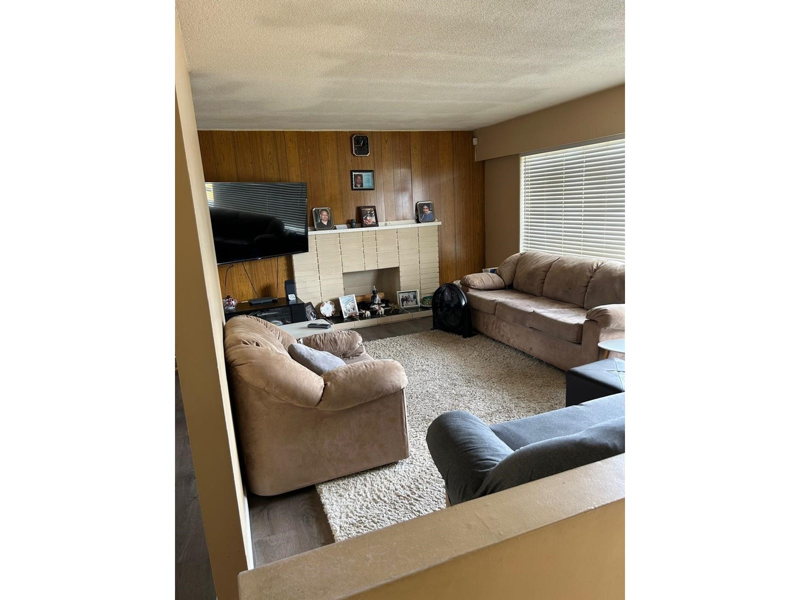 Property at 11380 140 STREET image 4