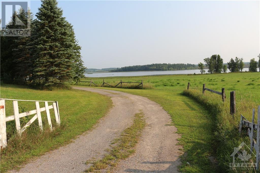 9993 Highway 60 Highway, Eganville, Ontario  K0J 1T0 - Photo 2 - 1407109