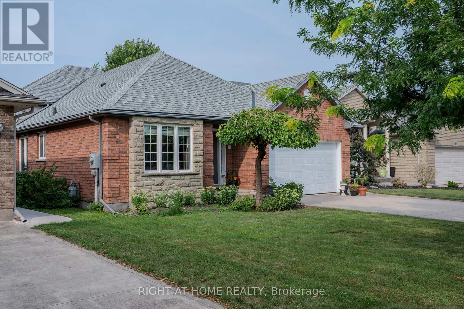 8137 Beaver Glen Drive, Niagara Falls, Ontario  L2H 3K5 - Photo 23 - X9258718