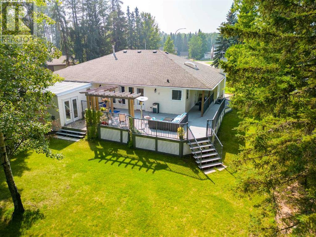 34 Ravine Drive, Whitecourt, Alberta  T7S 1H5 - Photo 4 - A2158479