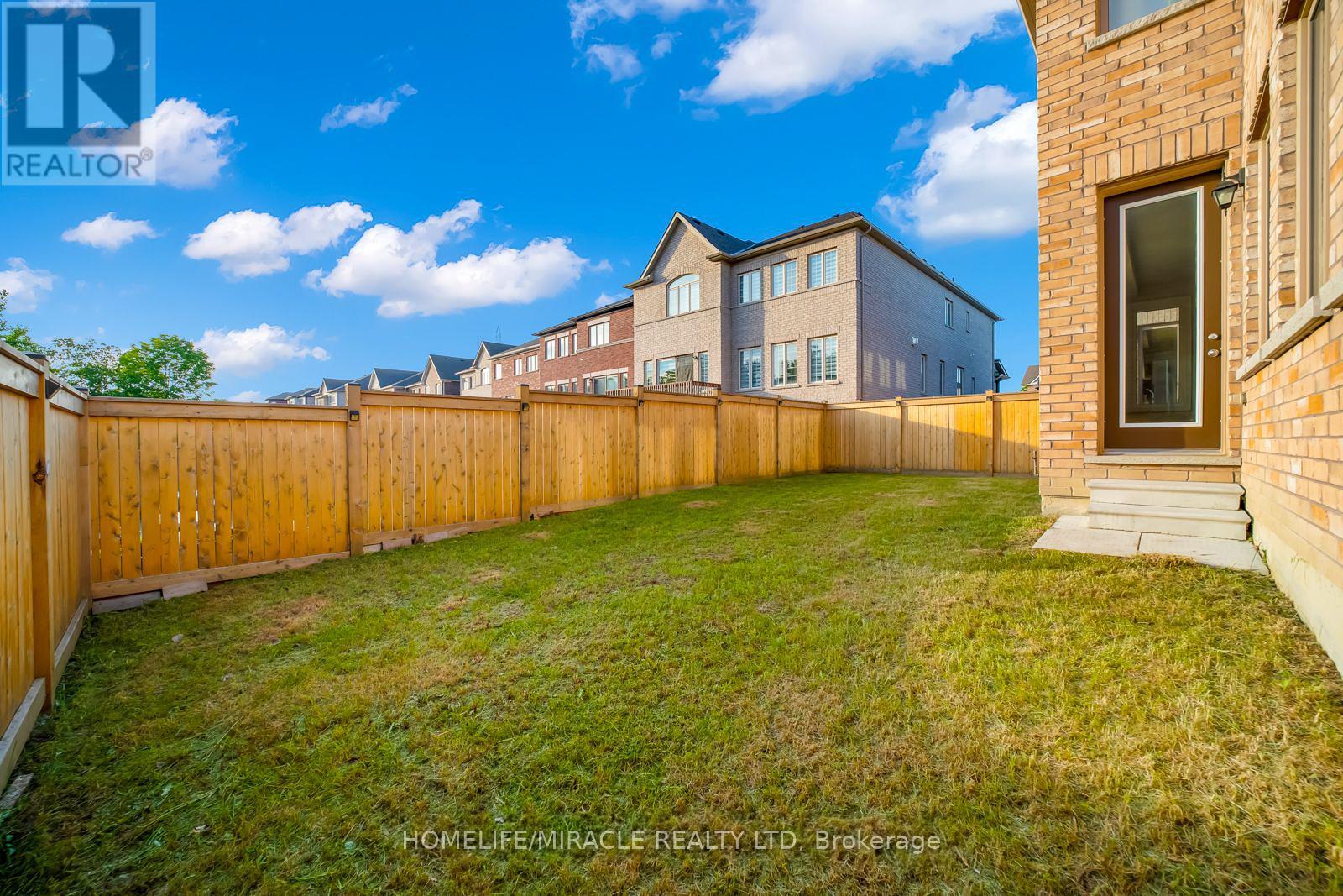 1039 Kingpeak Crescent, Pickering, Ontario  L1X 0H3 - Photo 40 - E9258778