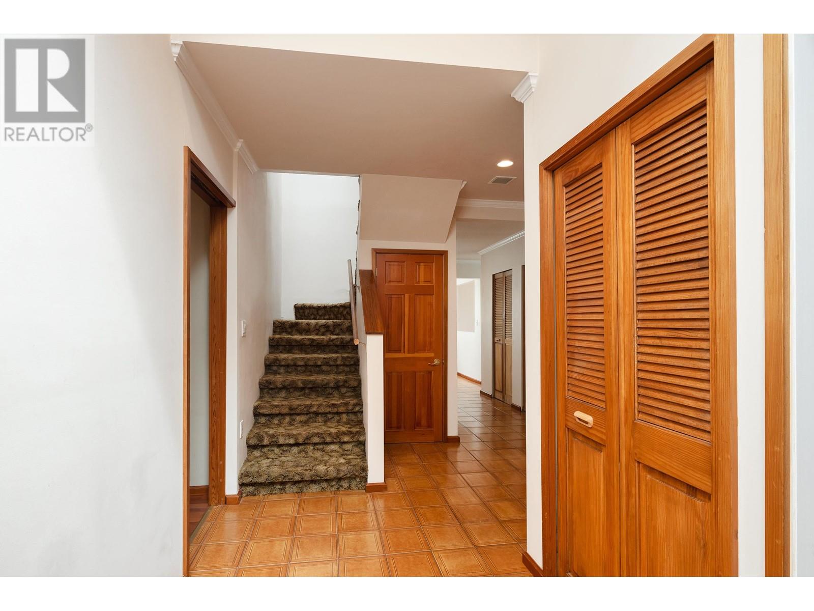 2929 W 24 Avenue, Vancouver, British Columbia  V6L 1R5 - Photo 3 - R2912814