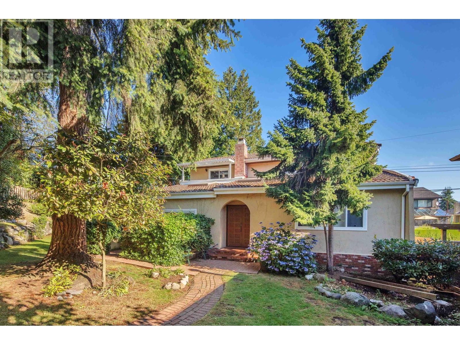2929 W 24 Avenue, Vancouver, British Columbia  V6L 1R5 - Photo 1 - R2912814