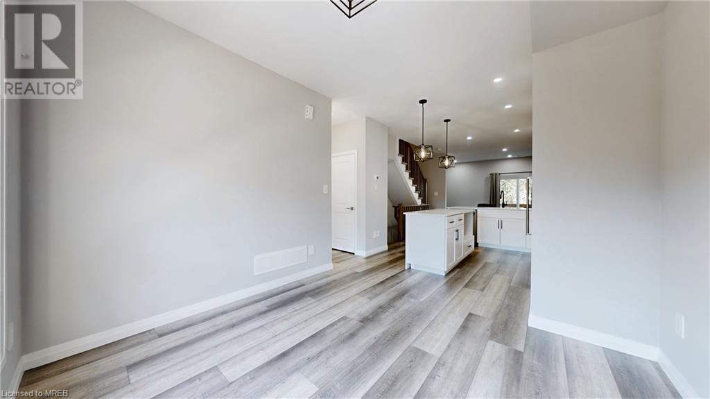 720 Grey Street Unit# 2, Brantford, Ontario  N3S 0K2 - Photo 3 - 40634387