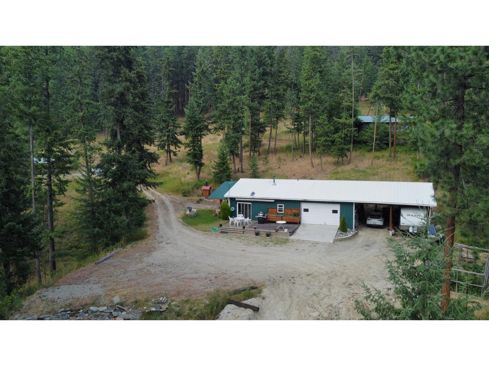 7465 BROADWATER RD Castlegar