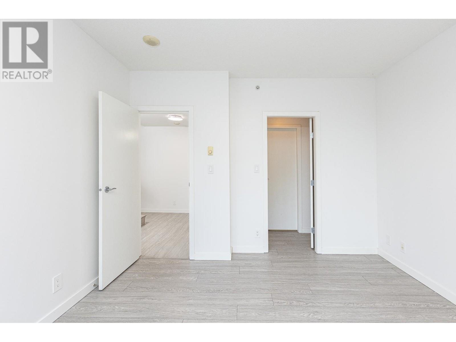 Listing Picture 6 of 40 : 4 7360 ELMBRIDGE WAY, Richmond / 烈治文 - 魯藝地產 Yvonne Lu Group - MLS Medallion Club Member