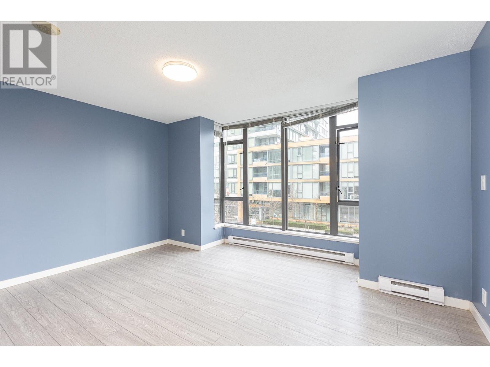 Listing Picture 12 of 40 : 4 7360 ELMBRIDGE WAY, Richmond / 烈治文 - 魯藝地產 Yvonne Lu Group - MLS Medallion Club Member