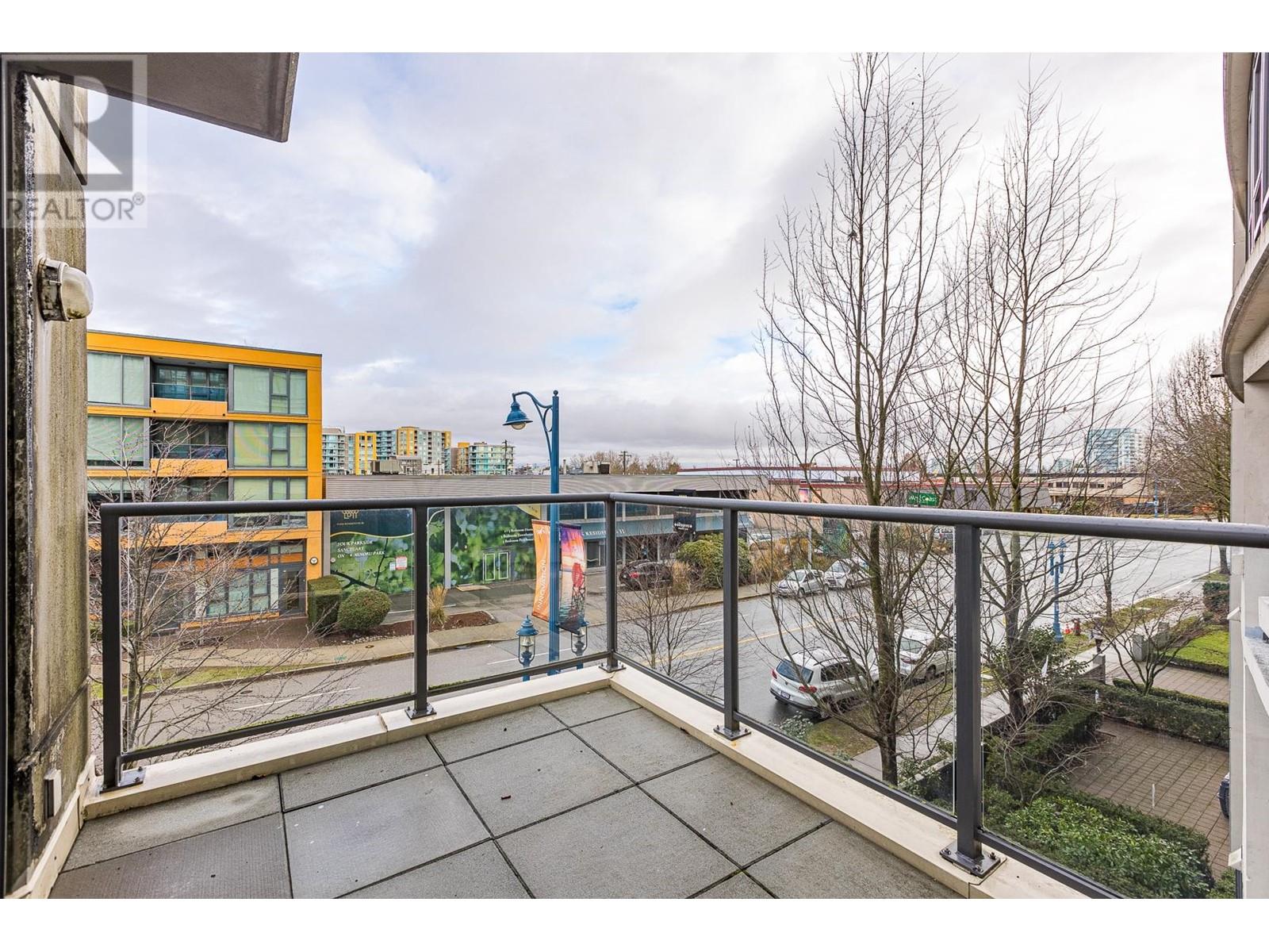 Listing Picture 16 of 40 : 4 7360 ELMBRIDGE WAY, Richmond / 烈治文 - 魯藝地產 Yvonne Lu Group - MLS Medallion Club Member