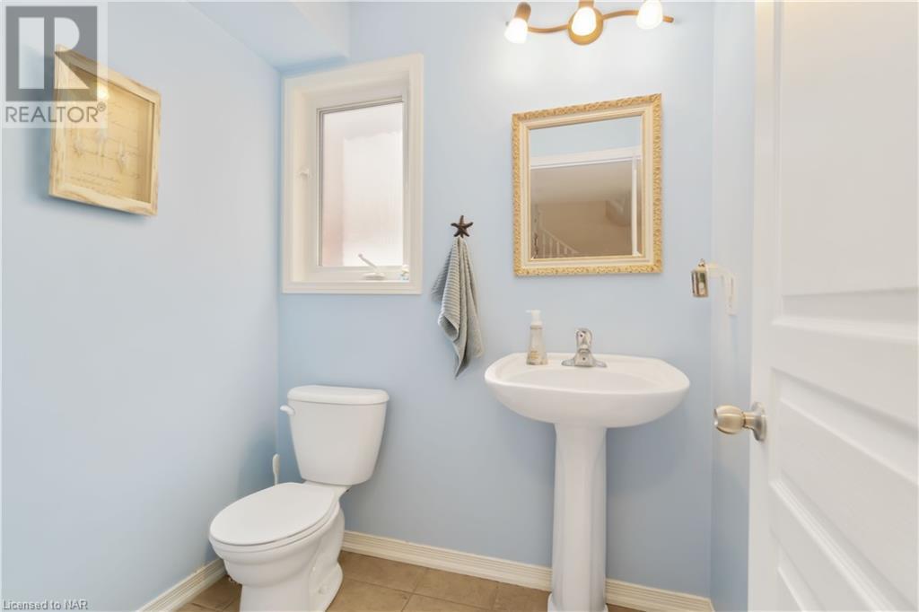 6604 Mary Drive Drive, Niagara Falls, Ontario  L2H 0B5 - Photo 8 - 40632018