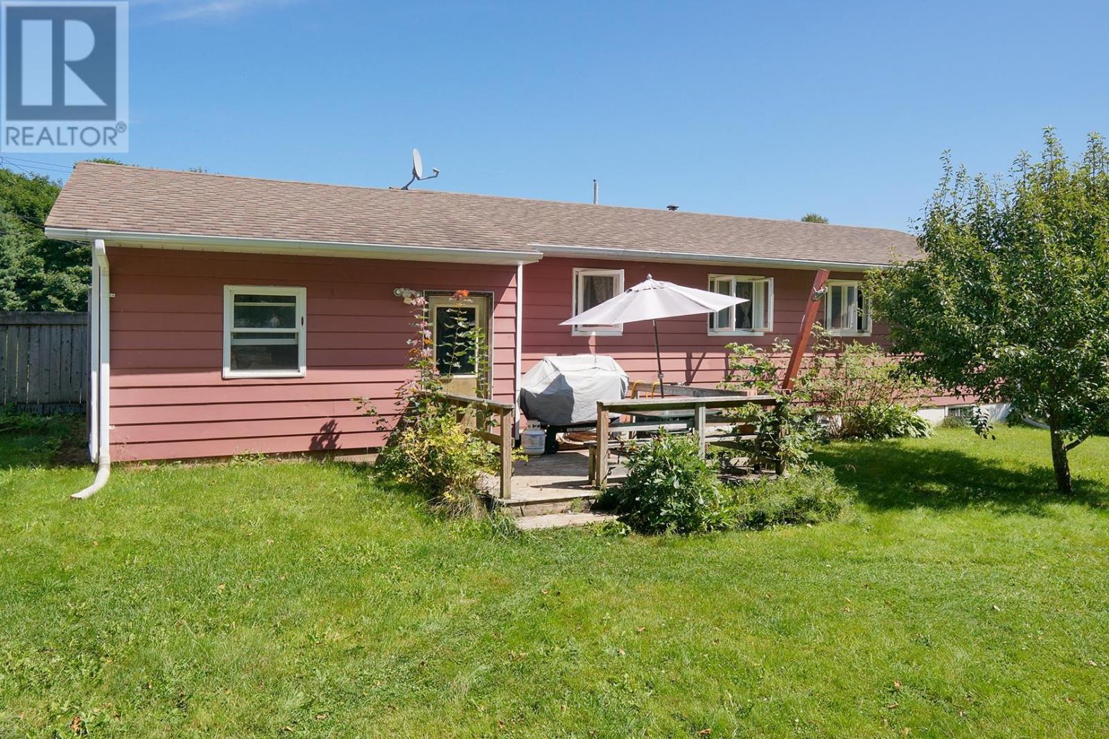 43 Poplar Drive, Cornwall, Prince Edward Island  C0A 1H0 - Photo 29 - 202415356