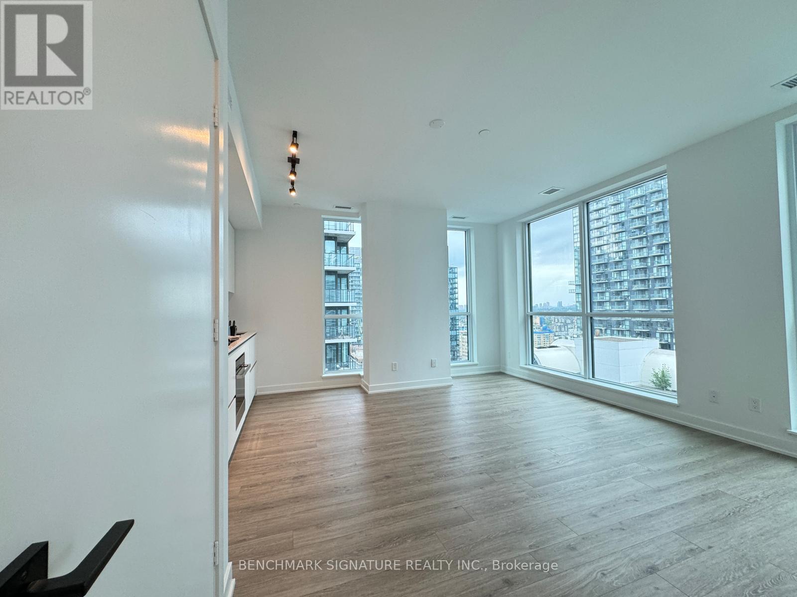 2606 - 327 King Street W, Toronto (Waterfront Communities), Ontario  M5V 0W7 - Photo 3 - C9259524