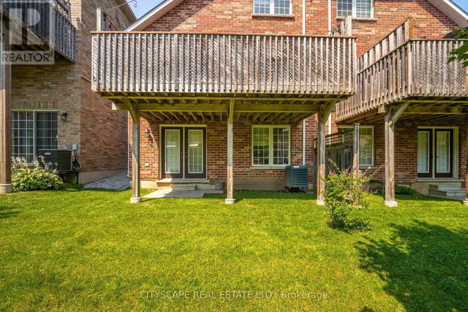 676 Skye Court, Newmarket (Stonehaven-Wyndham), Ontario  L3X 3E1 - Photo 35 - N9259530