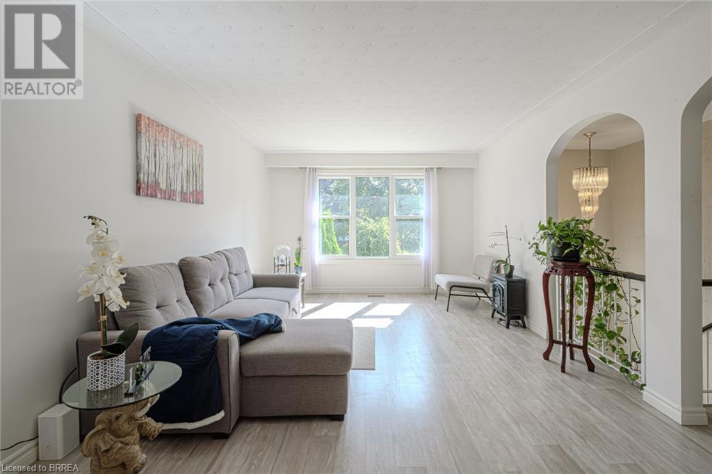 14 Melbourne Crescent, Brantford, Ontario  N3S 7G3 - Photo 9 - 40633165