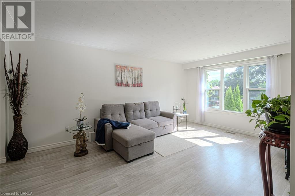 14 Melbourne Crescent, Brantford, Ontario  N3S 7G3 - Photo 7 - 40633165