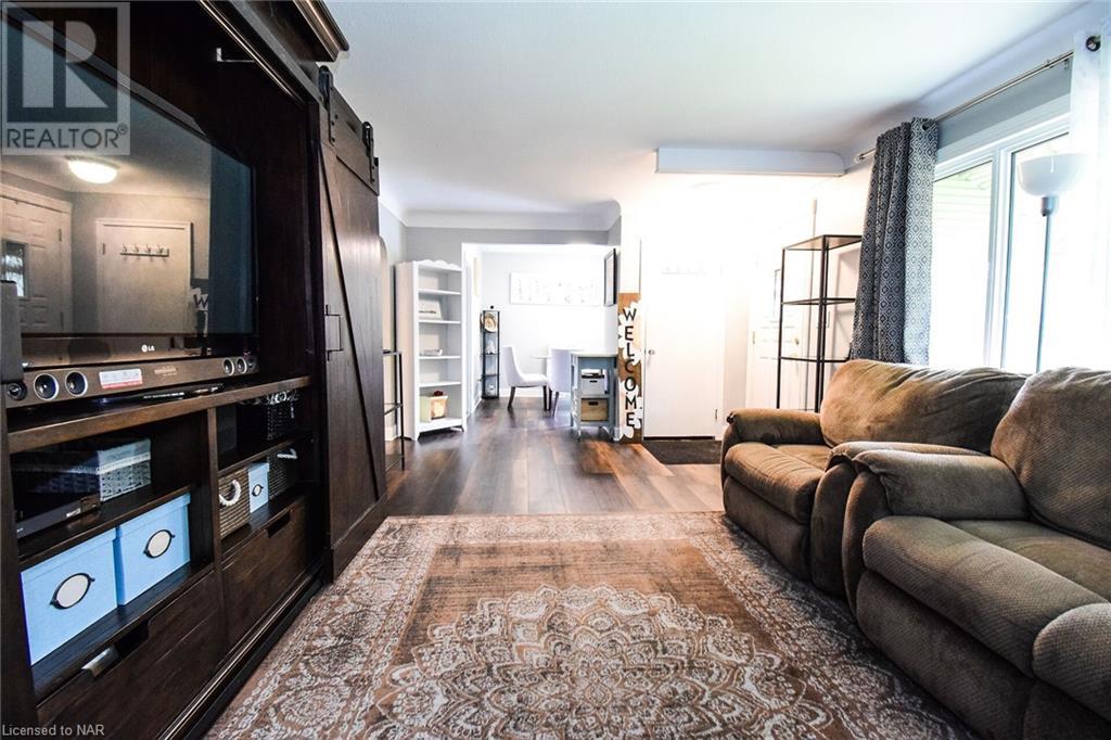 32 Duncan Drive, St. Catharines, Ontario  L2N 3P2 - Photo 4 - 40634805