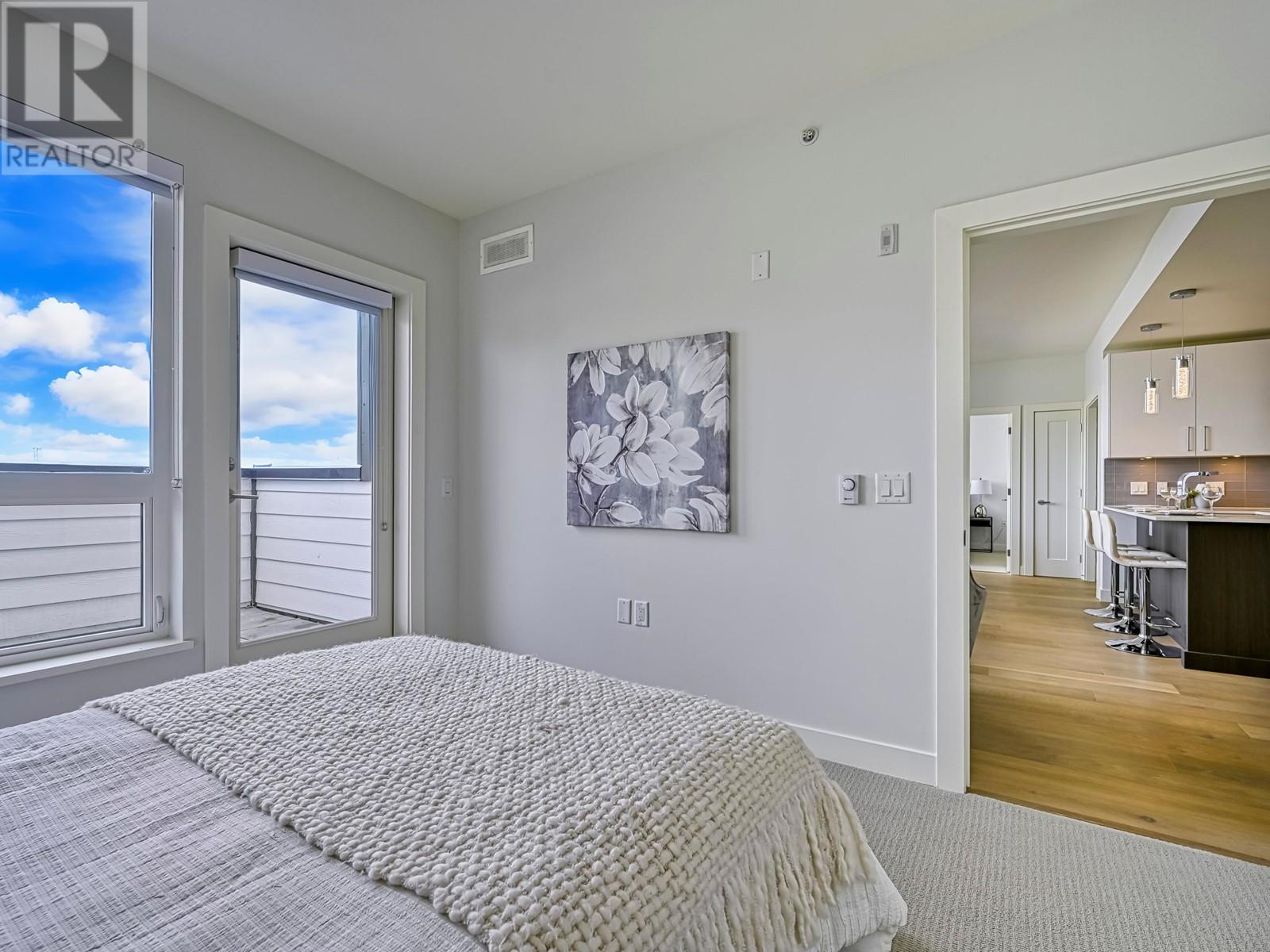Listing Picture 19 of 37 : 405 13040 NO. 2 ROAD, Richmond / 烈治文 - 魯藝地產 Yvonne Lu Group - MLS Medallion Club Member