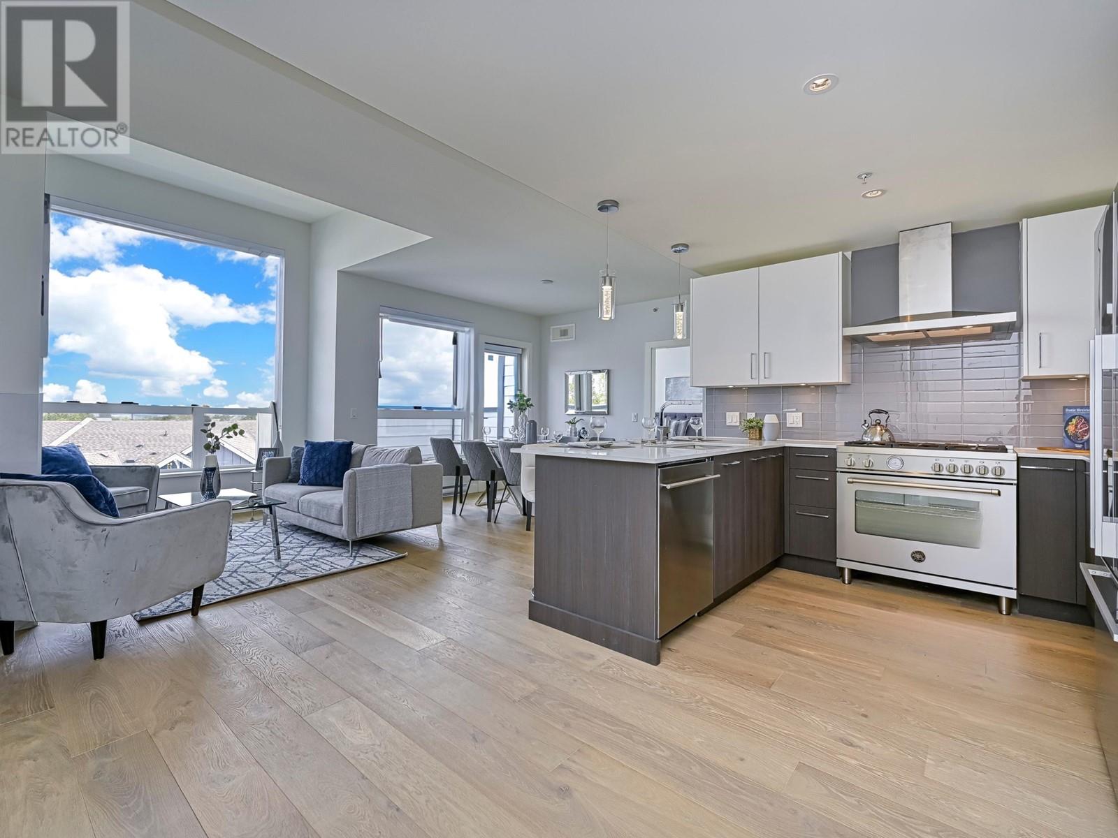 Listing Picture 6 of 37 : 405 13040 NO. 2 ROAD, Richmond / 烈治文 - 魯藝地產 Yvonne Lu Group - MLS Medallion Club Member