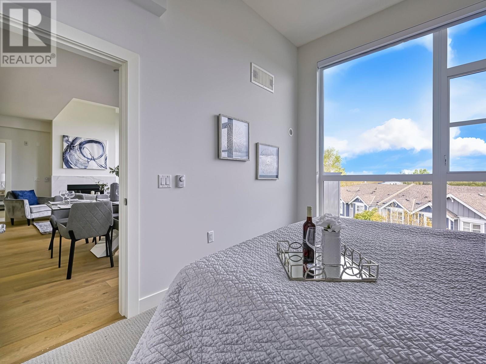 Listing Picture 12 of 37 : 405 13040 NO. 2 ROAD, Richmond / 烈治文 - 魯藝地產 Yvonne Lu Group - MLS Medallion Club Member