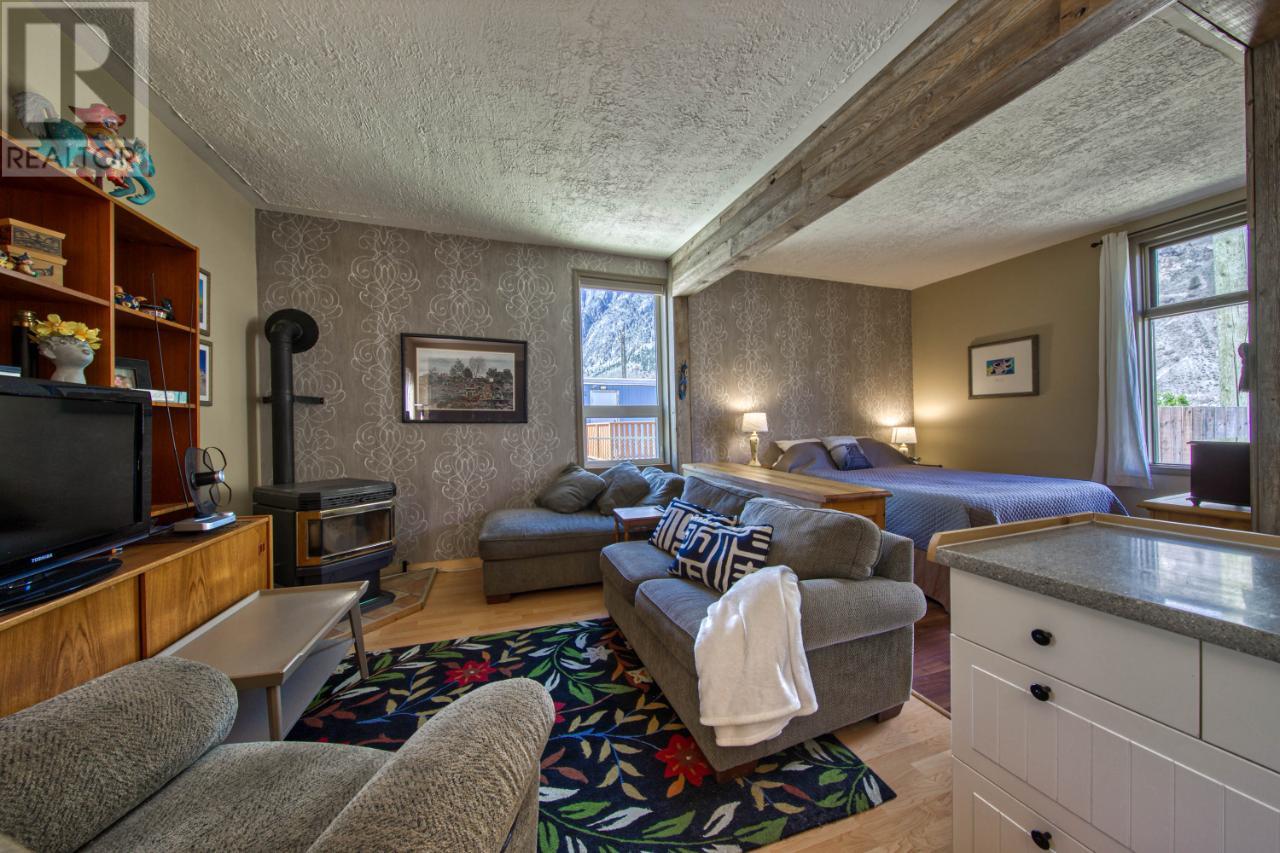 3649 Merritt-Spences Bridge Highway, Merritt, British Columbia   - Photo 69 - 180424