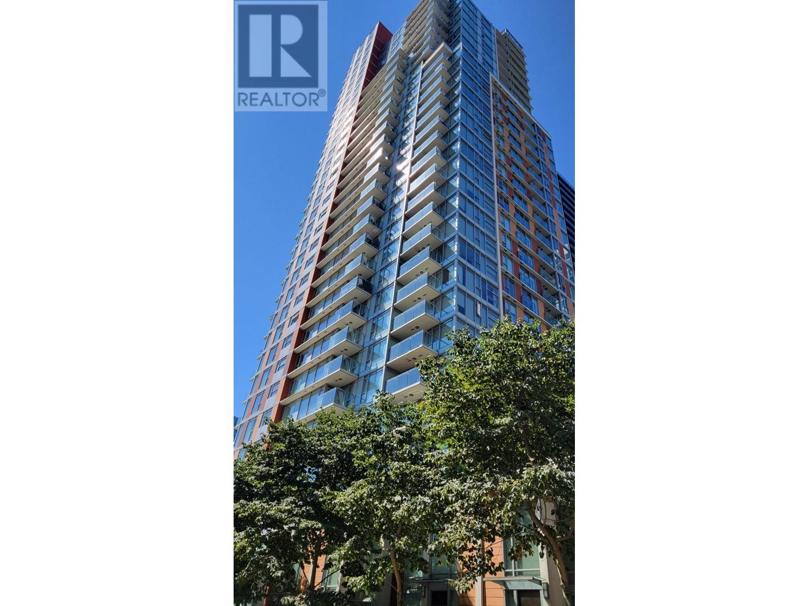 Listing Picture 3 of 14 : 3005 1351 CONTINENTAL STREET, Vancouver / 溫哥華 - 魯藝地產 Yvonne Lu Group - MLS Medallion Club Member