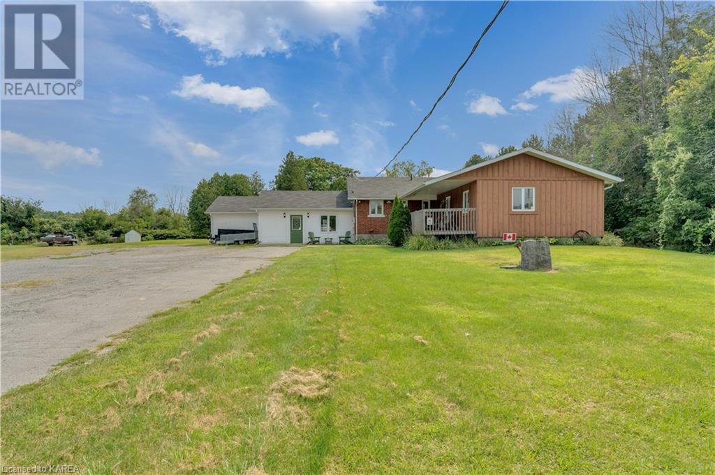 31 Station Road, Gananoque, Ontario  K7G 2V3 - Photo 2 - 40632354