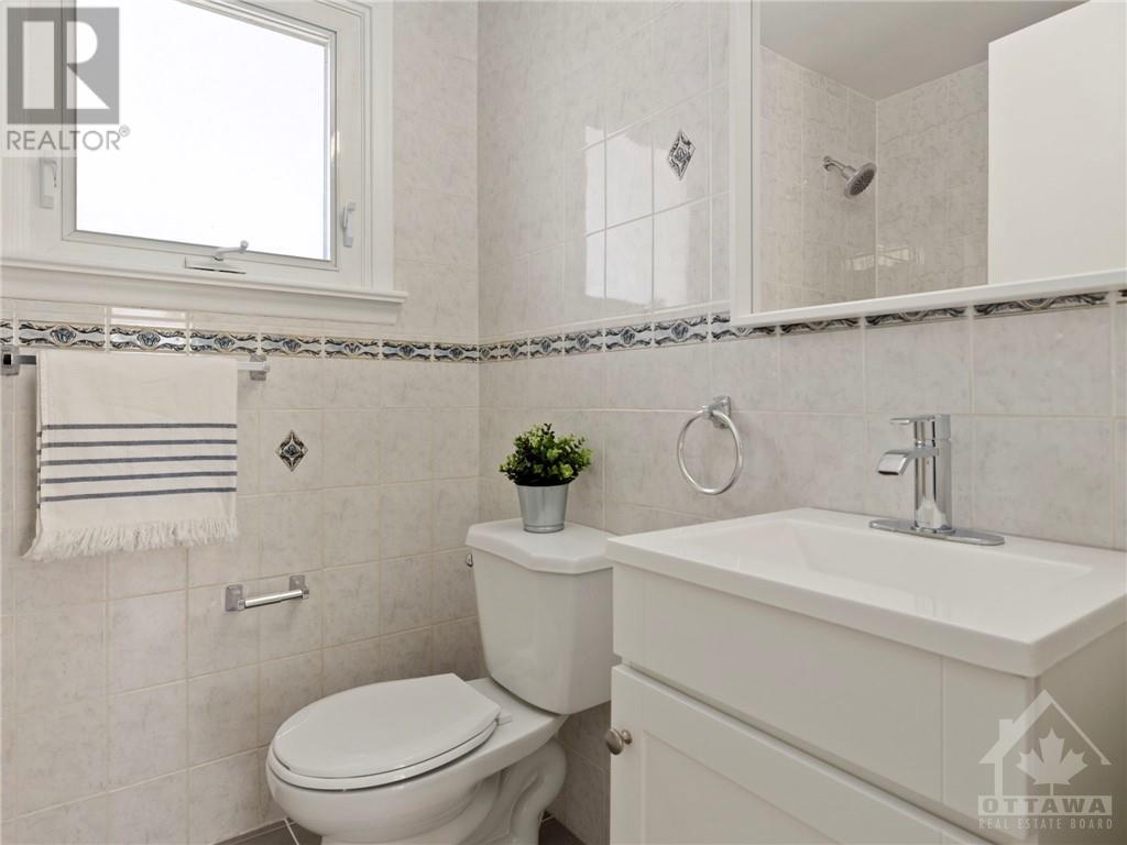 1989 Naples Avenue, Ottawa, Ontario  K1G 2B5 - Photo 16 - 1407671