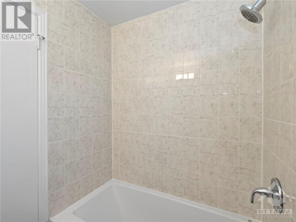 1989 Naples Avenue, Ottawa, Ontario  K1G 2B5 - Photo 18 - 1407671